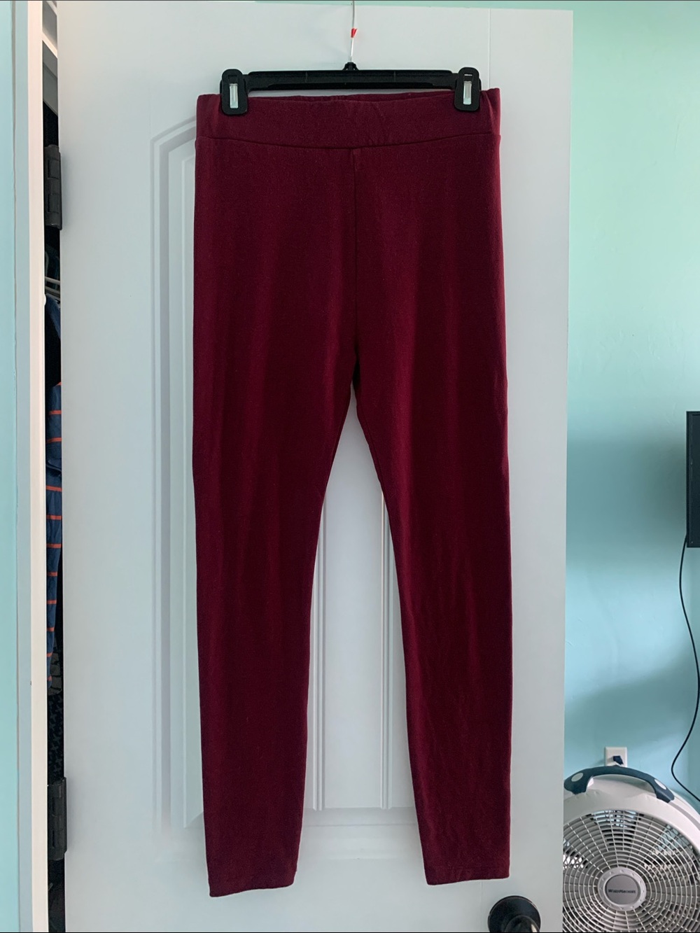 Ann Taylor Loft Lou & Grey Maroon Leggings M Medium